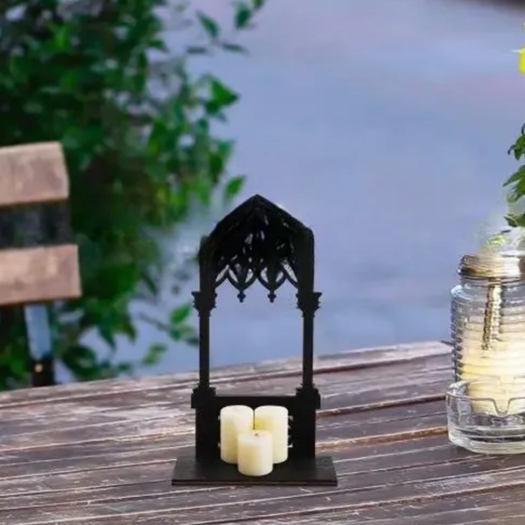 NEW! Gothic Standing Display! - Picture 1 of 4